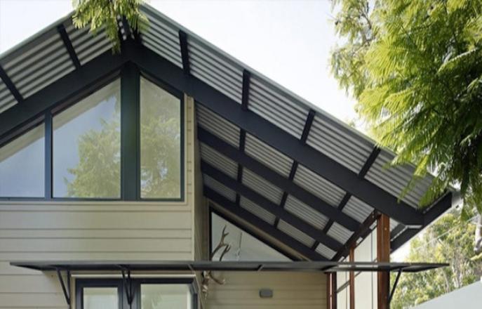 Покрываем крышу профнастилом. Плюсы &минусы